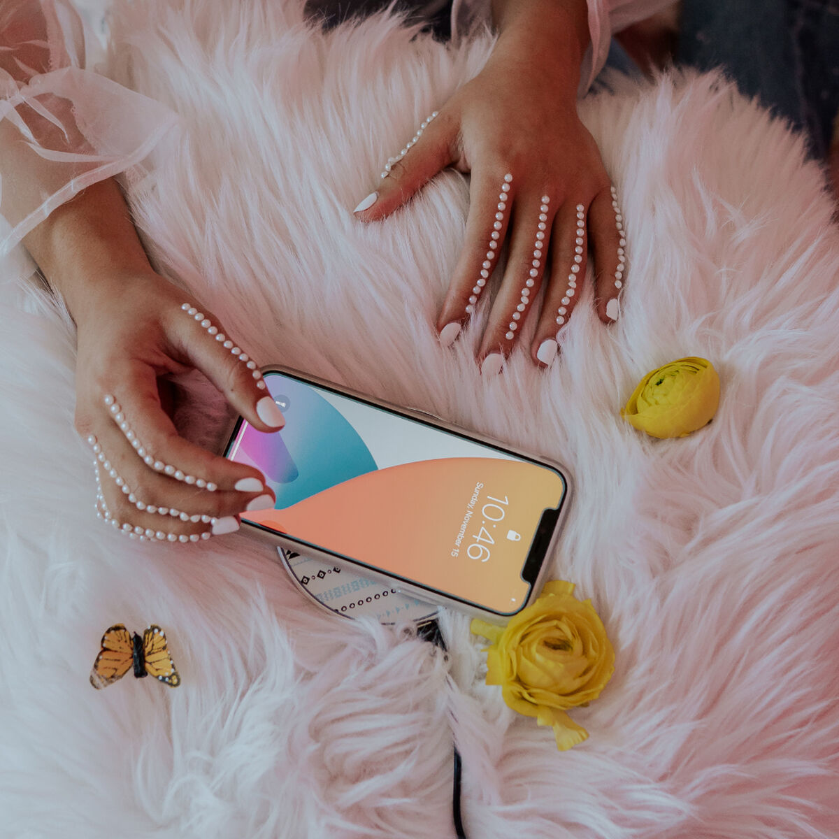 Wireless Charging Pad—(Silver) with Geometric Pattern